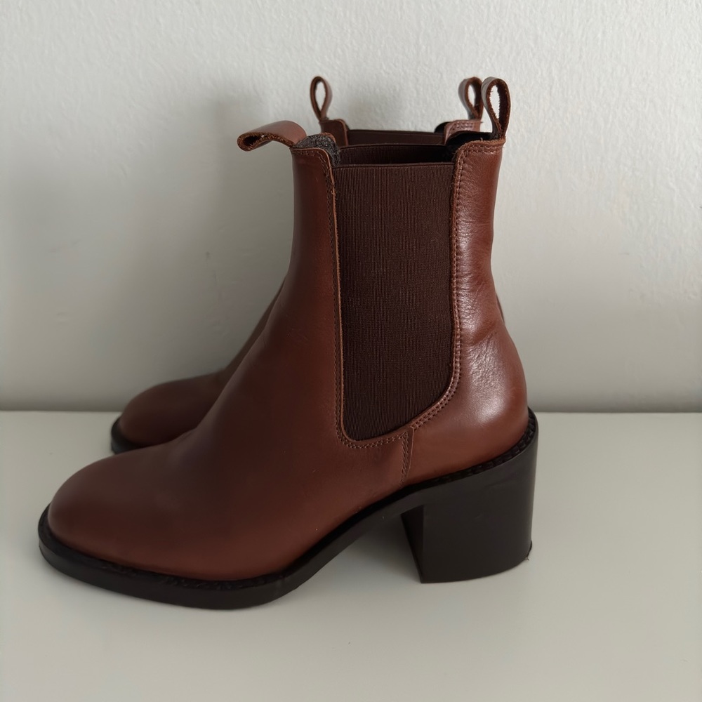L’ intervalle Larabee Chestnut Leather Ankle Boots